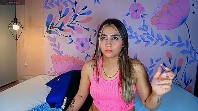 Unleash your urge for fetish cams livestreamers with our pick of steaming hot models, versed in the art of seduction and indulgence.
