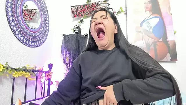 Unleash your urge for fetish cams livestreamers with our pick of steaming hot models, versed in the art of seduction and indulgence.