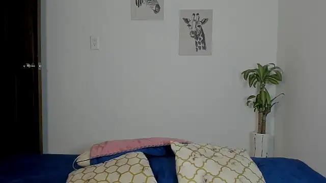 Unleash your urge for fetish cams livestreamers with our pick of steaming hot models, versed in the art of seduction and indulgence.