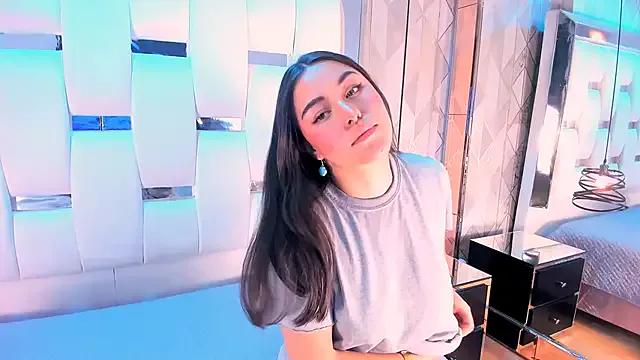 HannaCollins_ from StripChat is Freechat