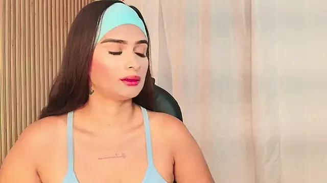 Unleash your urge for fetish cams livestreamers with our pick of steaming hot models, versed in the art of seduction and indulgence.
