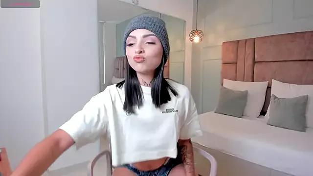 Unleash your urge for fetish cams livestreamers with our pick of steaming hot models, versed in the art of seduction and indulgence.