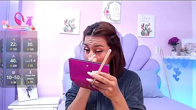 Unleash your urge for fetish cams livestreamers with our pick of steaming hot models, versed in the art of seduction and indulgence.