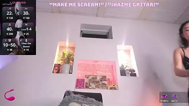 Unleash your urge for fetish cams livestreamers with our pick of steaming hot models, versed in the art of seduction and indulgence.