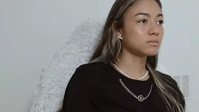 hantonella_ from StripChat is Freechat