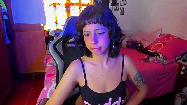 Unleash your urge for fetish cams livestreamers with our pick of steaming hot models, versed in the art of seduction and indulgence.