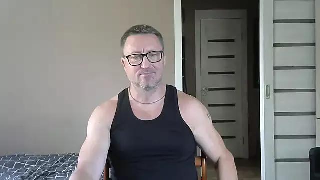 HarrySnake from StripChat is Freechat