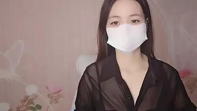 HeIlo-Honey from StripChat is Freechat