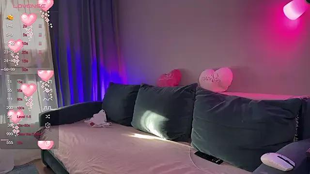 Unleash your urge for fetish cams livestreamers with our pick of steaming hot models, versed in the art of seduction and indulgence.