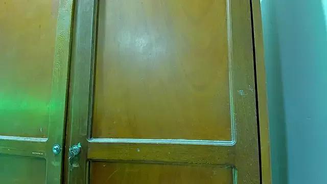 hell_butterfly from StripChat is Freechat