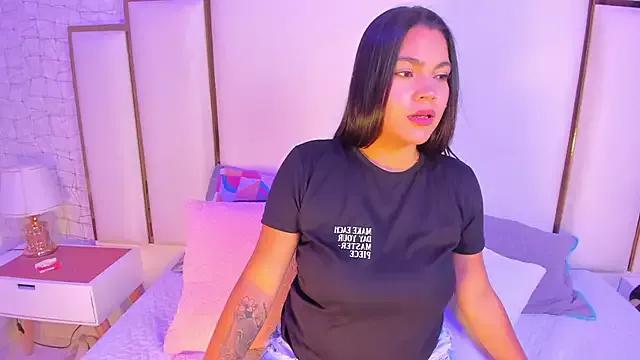 Unleash your urge for fetish cams livestreamers with our pick of steaming hot models, versed in the art of seduction and indulgence.