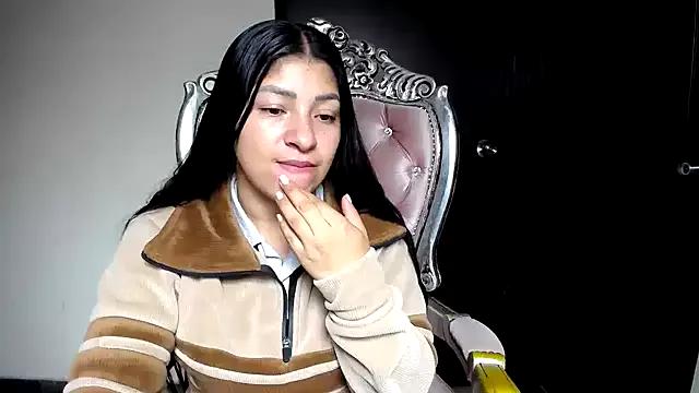 Unleash your urge for fetish cams livestreamers with our pick of steaming hot models, versed in the art of seduction and indulgence.