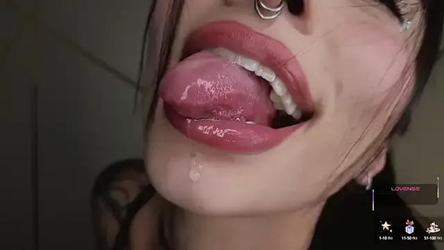 Unleash your urge for fetish cams livestreamers with our pick of steaming hot models, versed in the art of seduction and indulgence.
