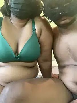 HoneyedPortal from StripChat is Freechat