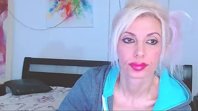 Unleash your urge for fetish cams livestreamers with our pick of steaming hot models, versed in the art of seduction and indulgence.