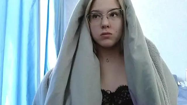HotBrandyX from StripChat is Freechat