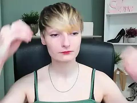 Unleash your urge for fetish cams livestreamers with our pick of steaming hot models, versed in the art of seduction and indulgence.
