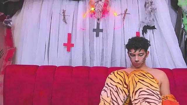 Unleash your urge for fetish cams livestreamers with our pick of steaming hot models, versed in the art of seduction and indulgence.