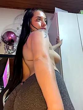 Unleash your urge for fetish cams livestreamers with our pick of steaming hot models, versed in the art of seduction and indulgence.