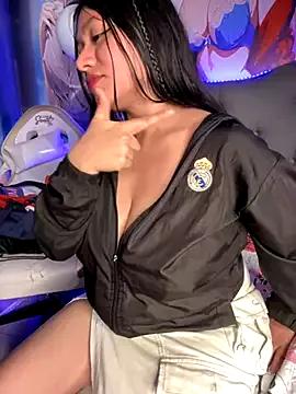 Unleash your urge for fetish cams livestreamers with our pick of steaming hot models, versed in the art of seduction and indulgence.