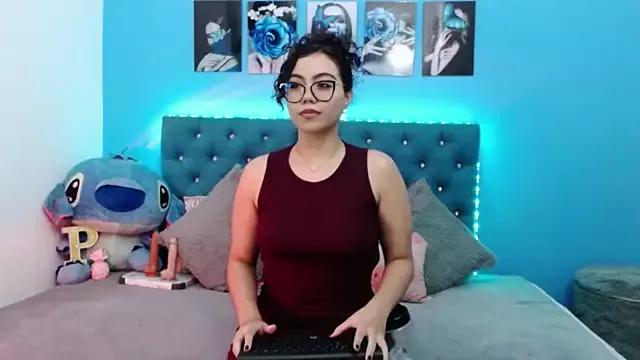 im_paola_ from StripChat is Freechat