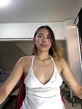 Unleash your urge for fetish cams livestreamers with our pick of steaming hot models, versed in the art of seduction and indulgence.
