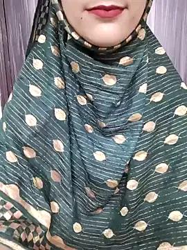 Indian-Aleena from StripChat is Freechat