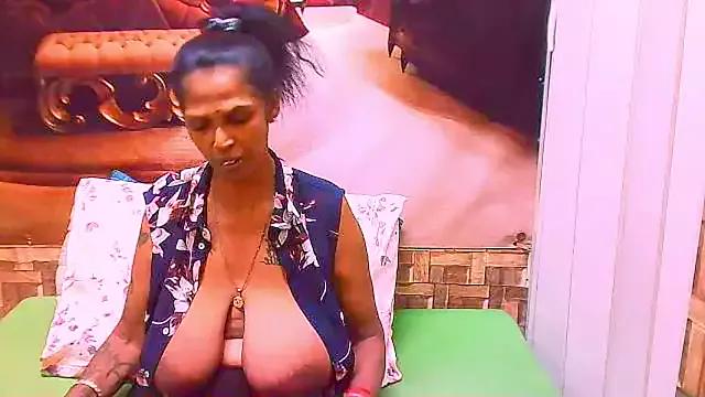 IndianVanya4u2u from StripChat is Freechat
