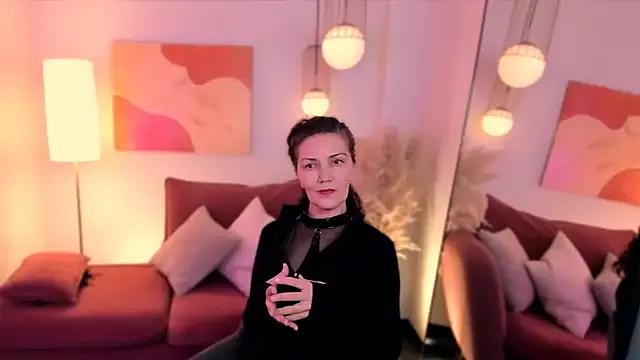 Irene_Marlow from StripChat is Freechat