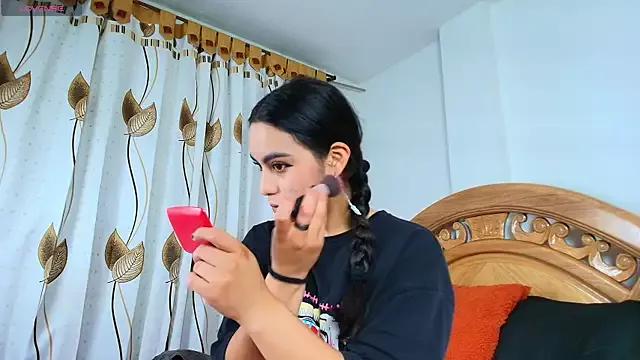 Unleash your urge for fetish cams livestreamers with our pick of steaming hot models, versed in the art of seduction and indulgence.