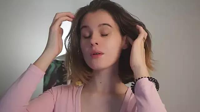 Iris_pure from StripChat is Freechat