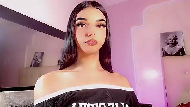 iriscutetsx from StripChat is Freechat
