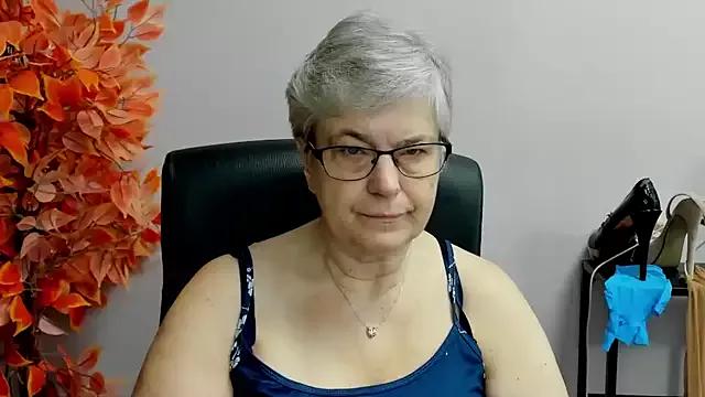 IrisDream from StripChat is Freechat