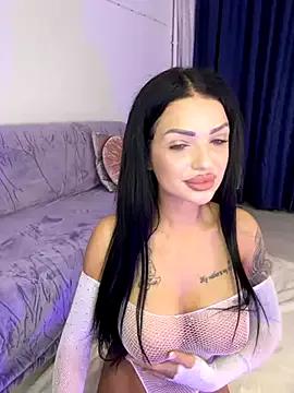 Unleash your urge for fetish cams livestreamers with our pick of steaming hot models, versed in the art of seduction and indulgence.