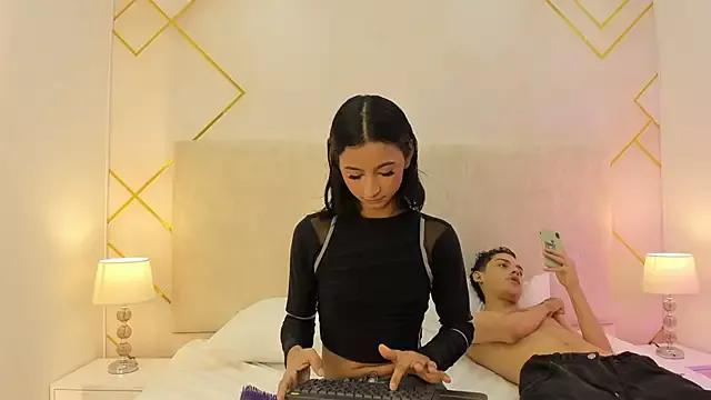 Unleash your urge for fetish cams livestreamers with our pick of steaming hot models, versed in the art of seduction and indulgence.