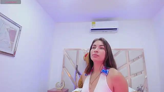 Unleash your urge for fetish cams livestreamers with our pick of steaming hot models, versed in the art of seduction and indulgence.