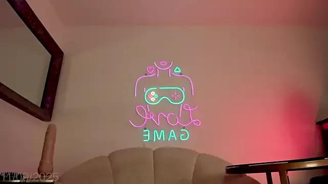 Unleash your urge for fetish cams livestreamers with our pick of steaming hot models, versed in the art of seduction and indulgence.