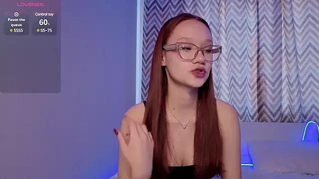 IsabellaaFox from StripChat is Freechat