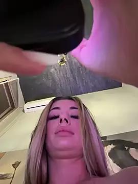 Unleash your urge for fetish cams livestreamers with our pick of steaming hot models, versed in the art of seduction and indulgence.