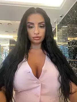 IsabelleHunt from StripChat is Freechat
