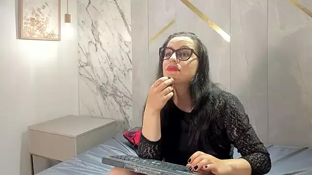 Unleash your urge for fetish cams livestreamers with our pick of steaming hot models, versed in the art of seduction and indulgence.