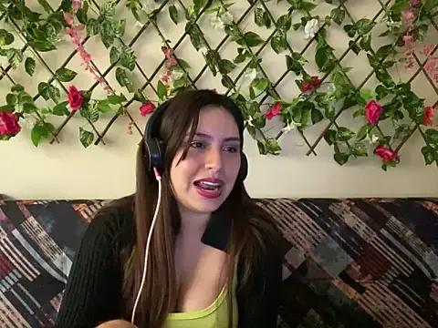 Unleash your urge for fetish cams livestreamers with our pick of steaming hot models, versed in the art of seduction and indulgence.