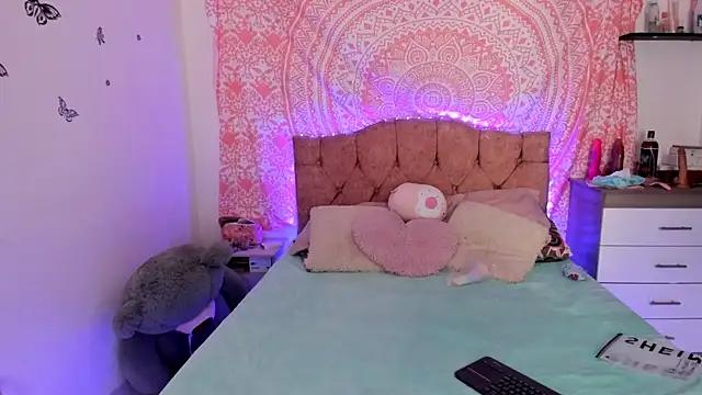 Unleash your urge for fetish cams livestreamers with our pick of steaming hot models, versed in the art of seduction and indulgence.