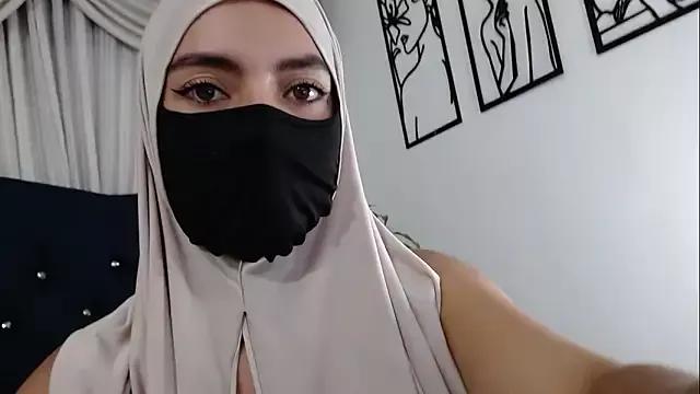 Unleash your urge for fetish cams livestreamers with our pick of steaming hot models, versed in the art of seduction and indulgence.
