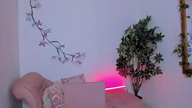 JadeKey_ from StripChat is Freechat