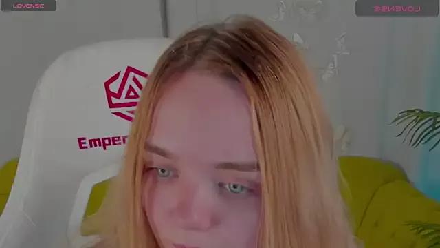 Janet_coy from StripChat is Freechat