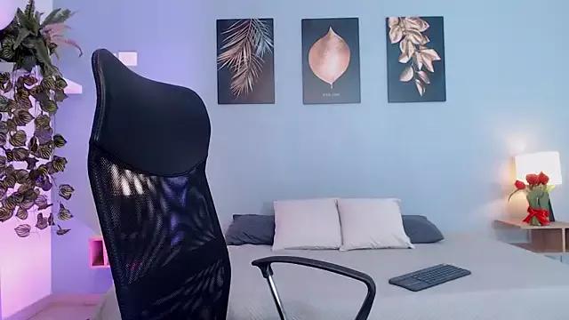 Unleash your urge for fetish cams livestreamers with our pick of steaming hot models, versed in the art of seduction and indulgence.