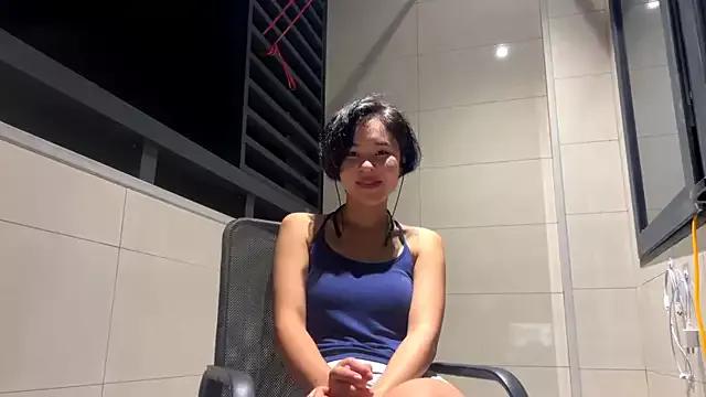 JennyCarpenter from StripChat is Freechat