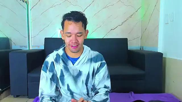 jeremytonner from StripChat is Freechat