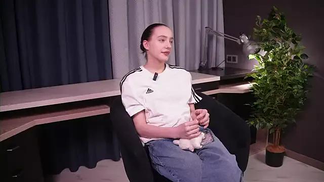 Unleash your urge for fetish cams livestreamers with our pick of steaming hot models, versed in the art of seduction and indulgence.